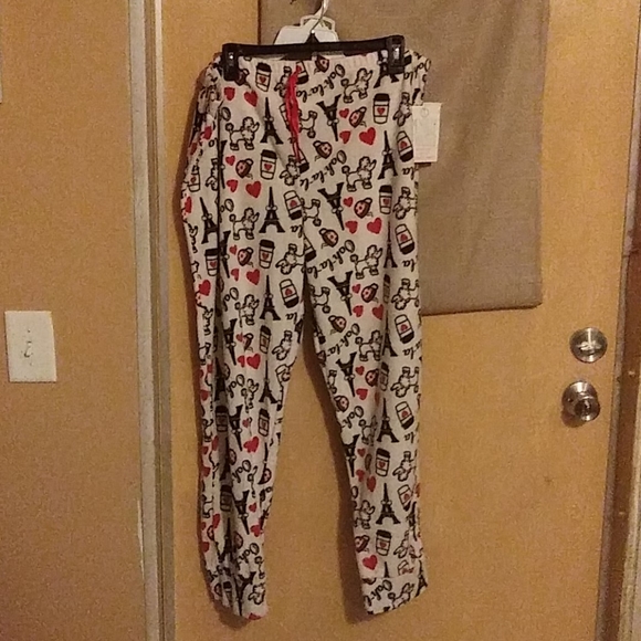 Pjs - Picture 3 of 4